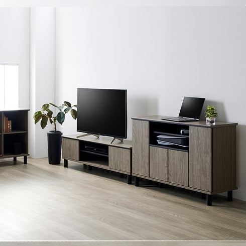 同シリーズのミドルテレビ台やシェルフと合わせてお使いいただくとお部屋に統一感が生まれ、より快適で魅力的な空間になることでしょう。